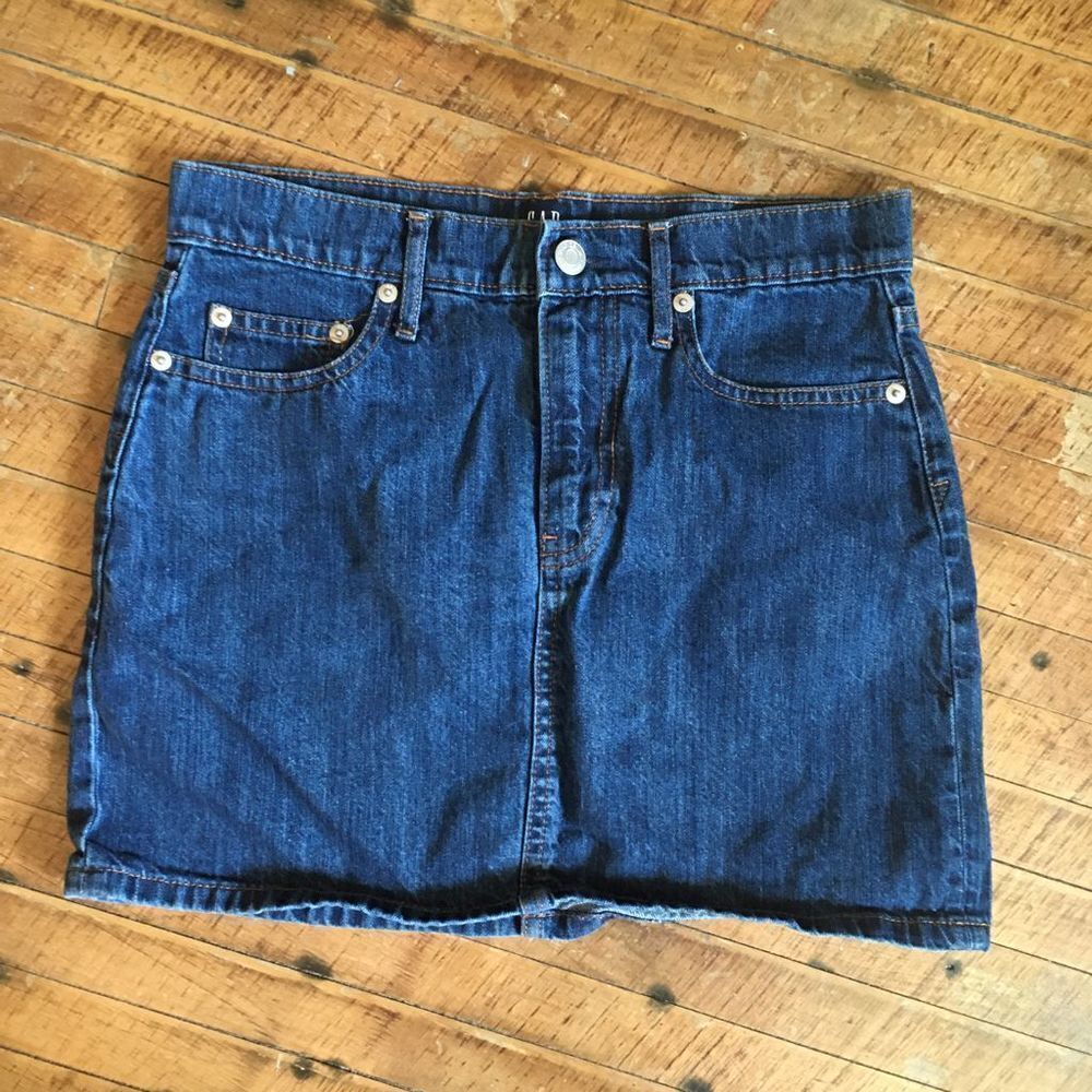Gap dark wash size 0 Y2K denim micro mini skirt